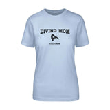 Diving Mom with Diver Icon and Diver Name on a Unisex T-Shirt with a Black Graphic